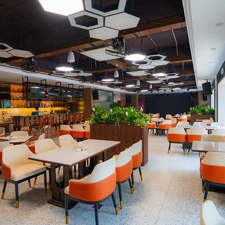 Capital Garden Hotel Ханой Экстерьер фото