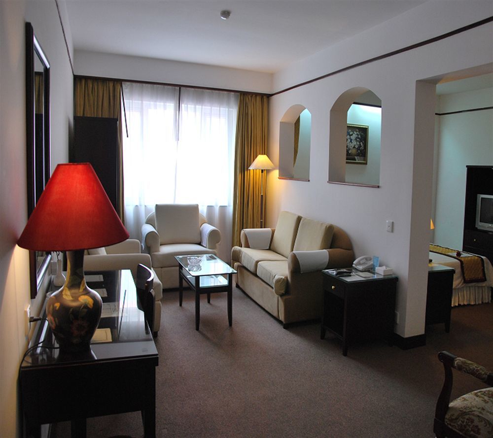 Capital Garden Hotel Ханой Экстерьер фото