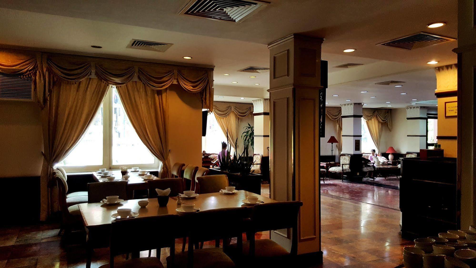 Capital Garden Hotel Ханой Экстерьер фото