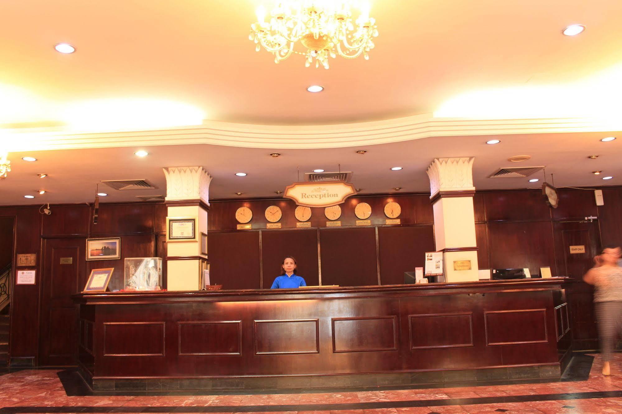 Capital Garden Hotel Ханой Экстерьер фото