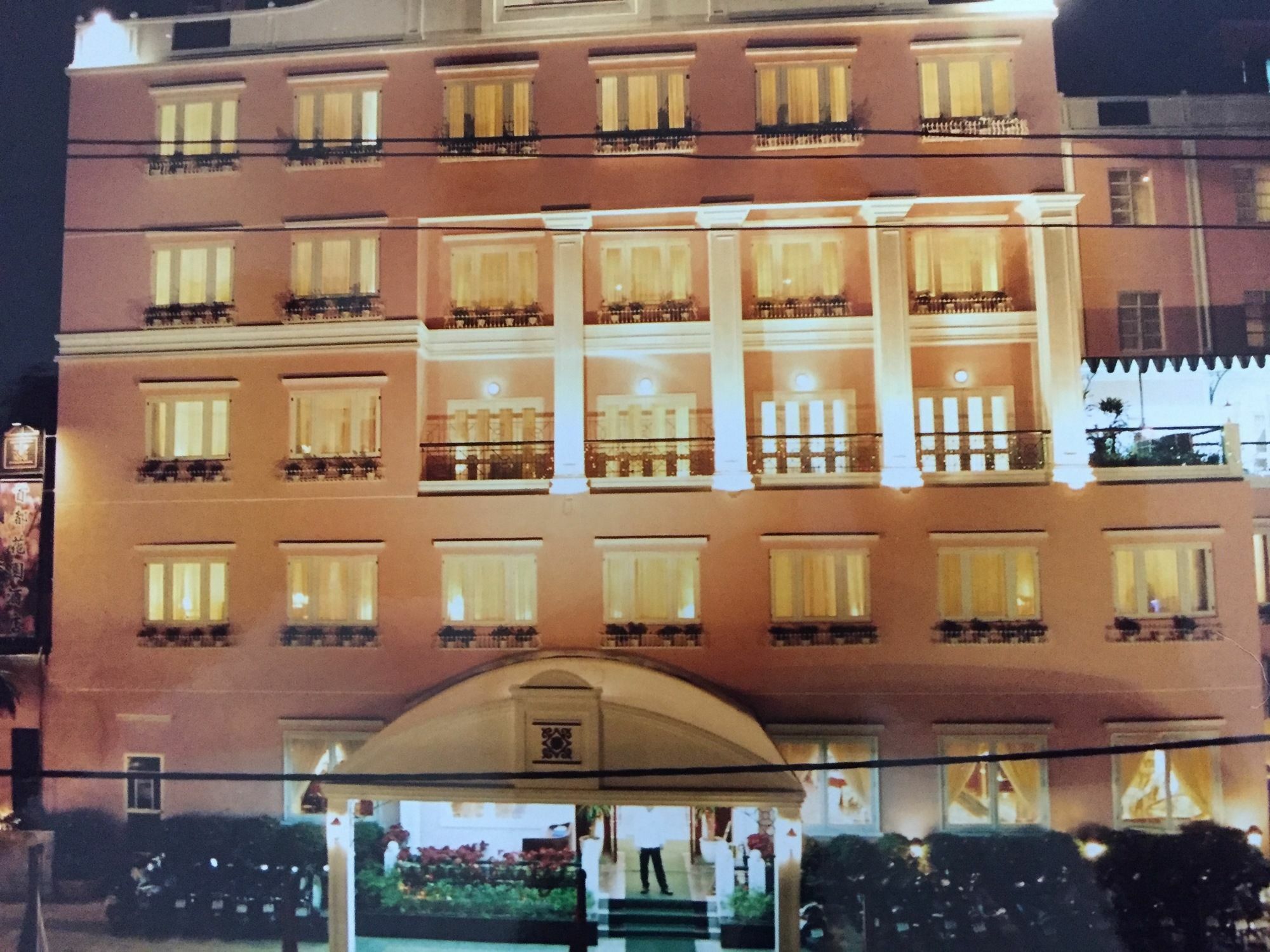 Capital Garden Hotel Ханой Экстерьер фото